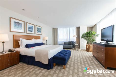 mohegan sun hotel rooms|Mohegan Sun Review: What To REALLY Expect If You .